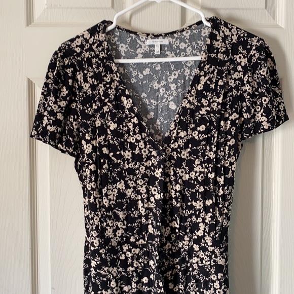 Short sleeve jumpsuit Medium black with tan flowers - Picture 3 of 4